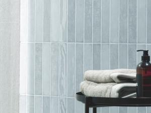 Azulejo Español Mahi Aquarmarine Brillante Baños Cocinas